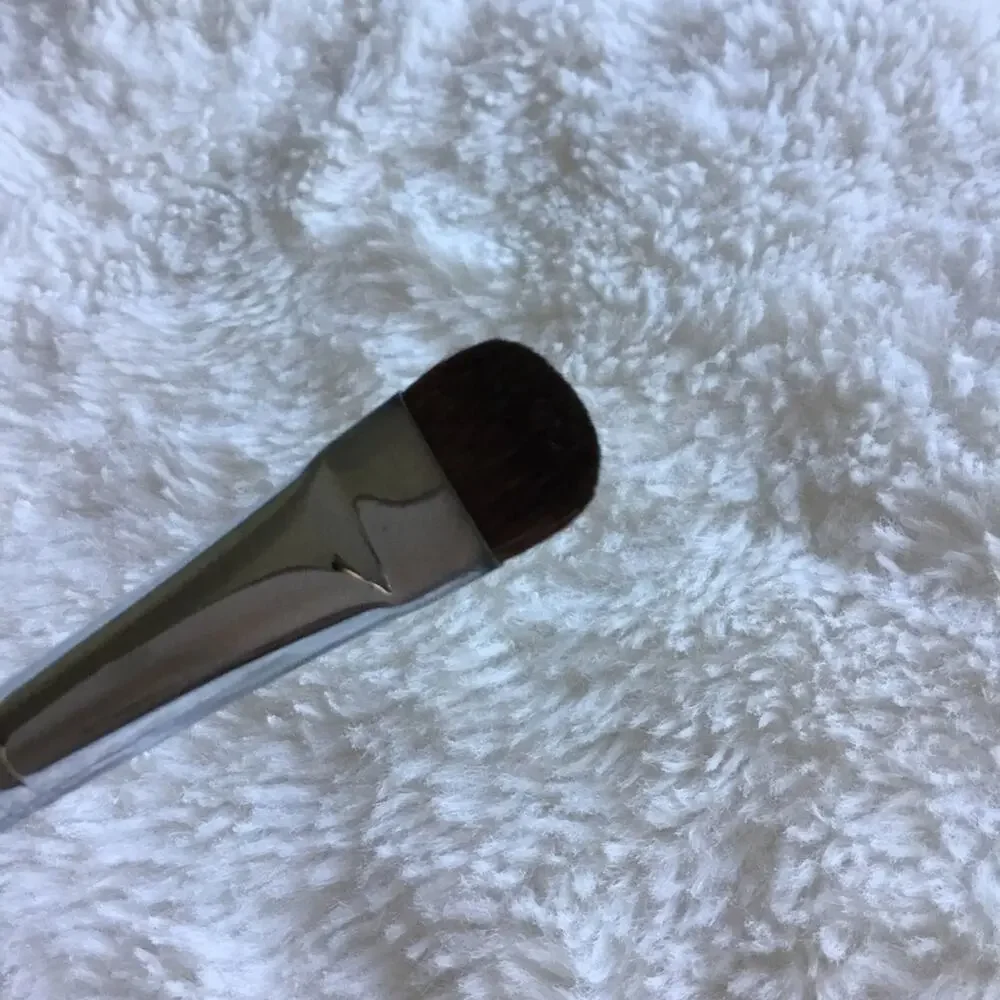 Mirabella Black Eyeshadow Blending Brush